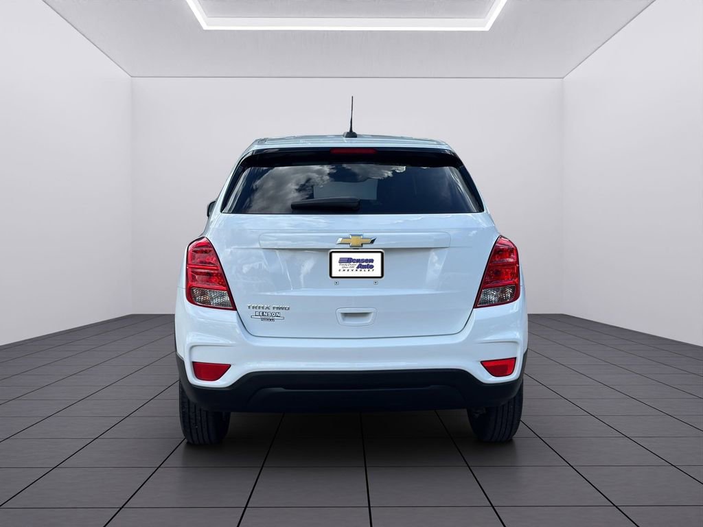 2022 Chevrolet Trax LS - Photo 17