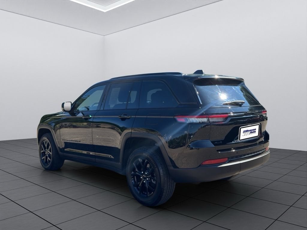 2024 Jeep Grand Cherokee Altitude - Photo 16