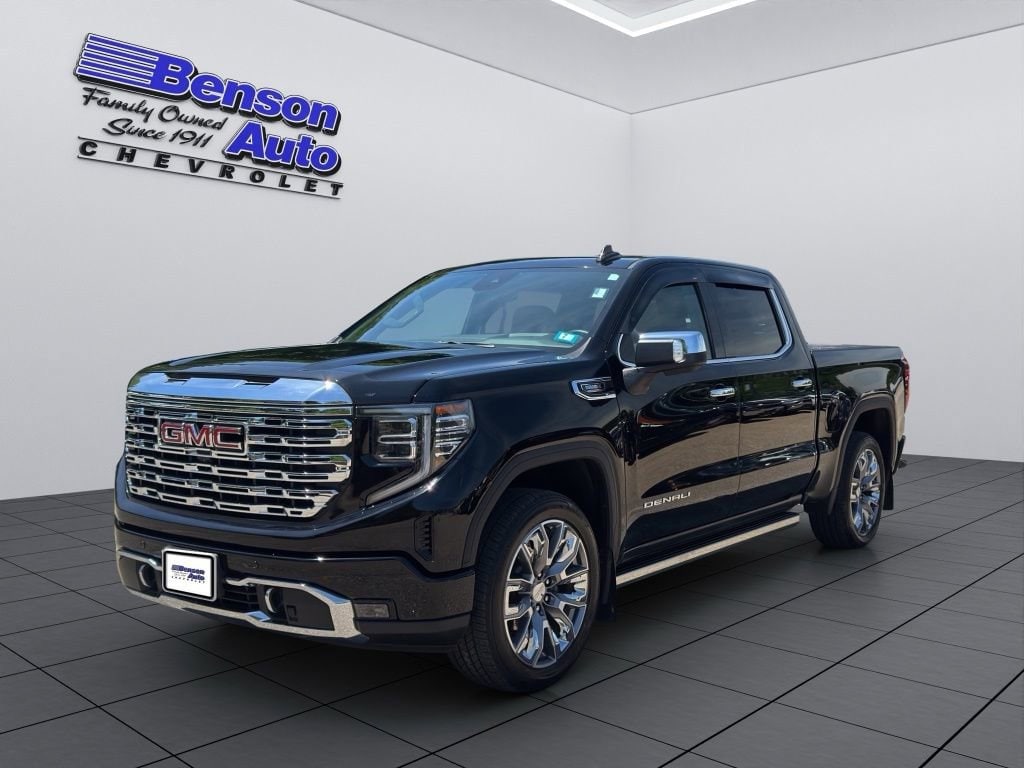 2024 GMC Sierra 4WD Crew Cab Short Box Denali's photo