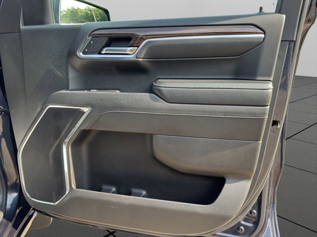 2024 Chevrolet Silverado 1500 LT - Photo 10