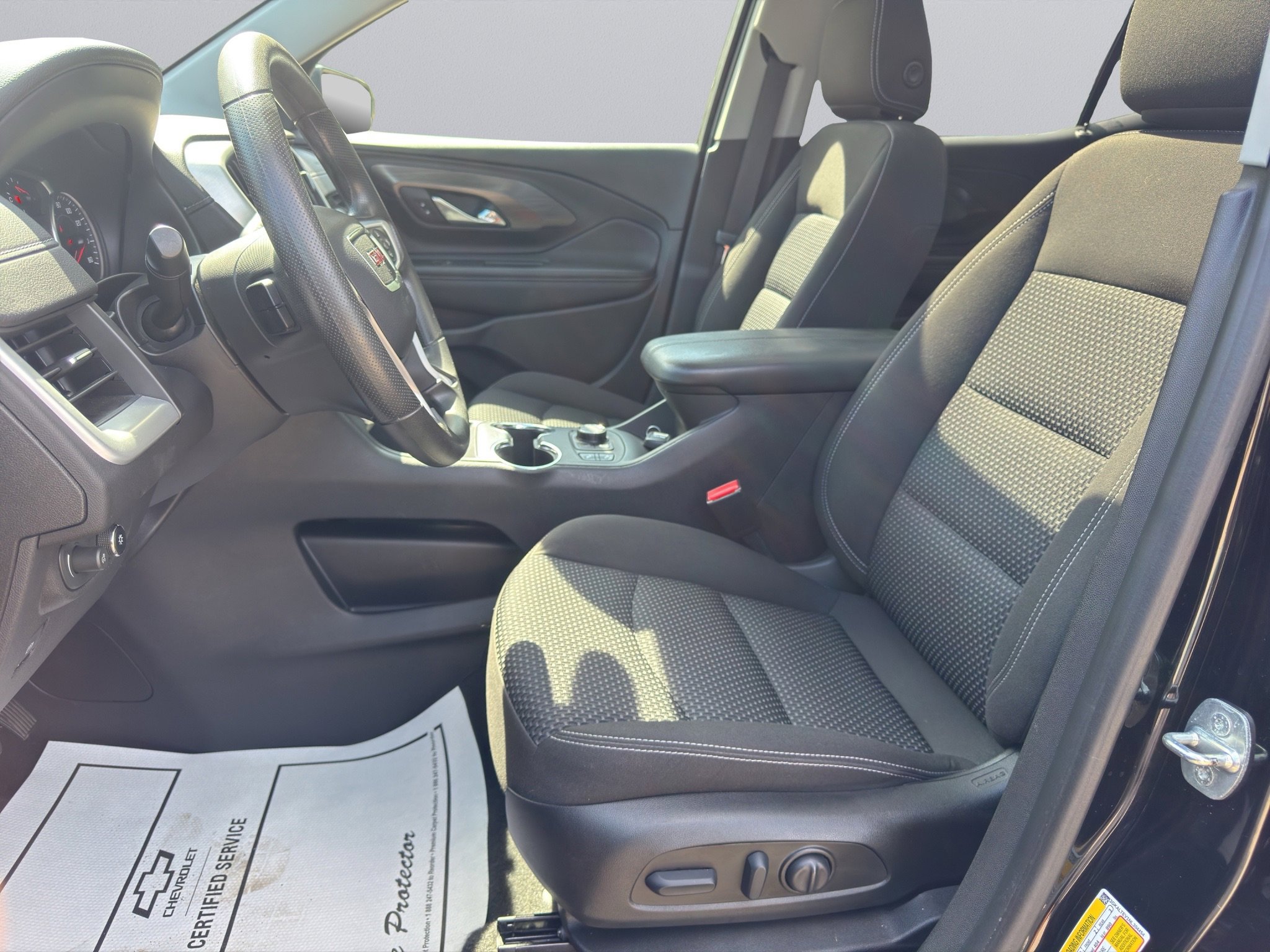 2022 Gmc Terrain SLE photo 3