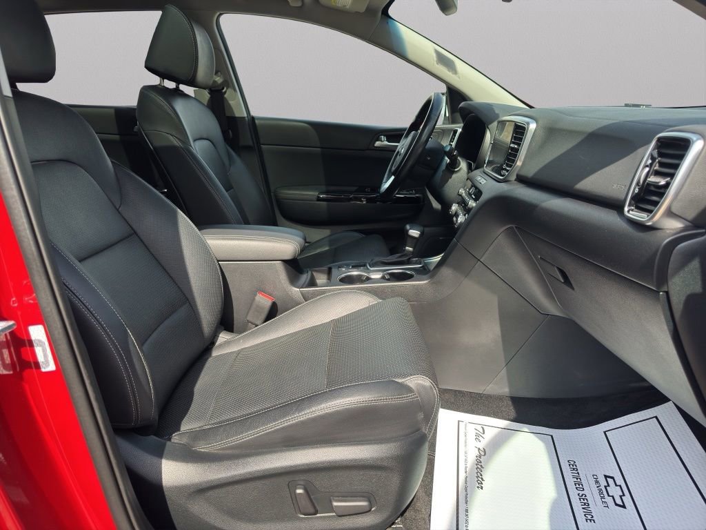 2022 Kia Sportage EX - Photo 12