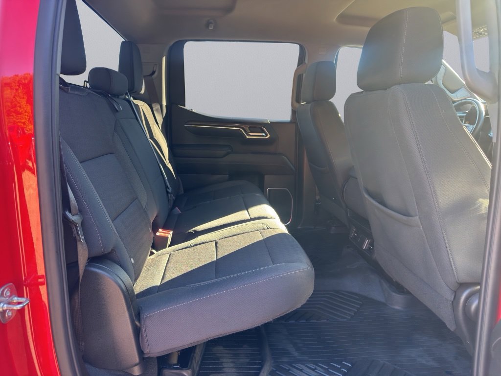 2023 Chevrolet Silverado 1500 LT - Photo 9