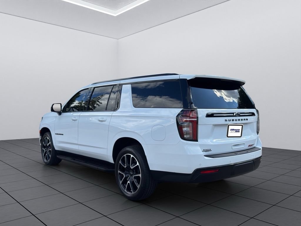 2023 Chevrolet Suburban RST - Photo 17