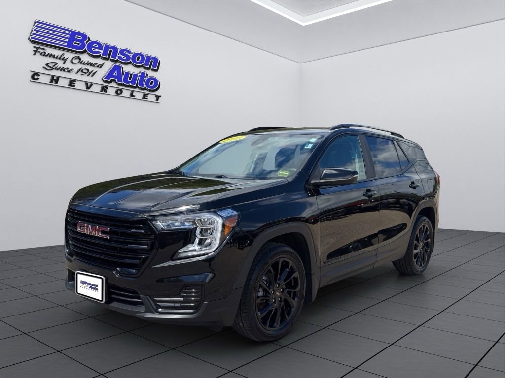 2023 GMC Terrain SLE AWD's photo