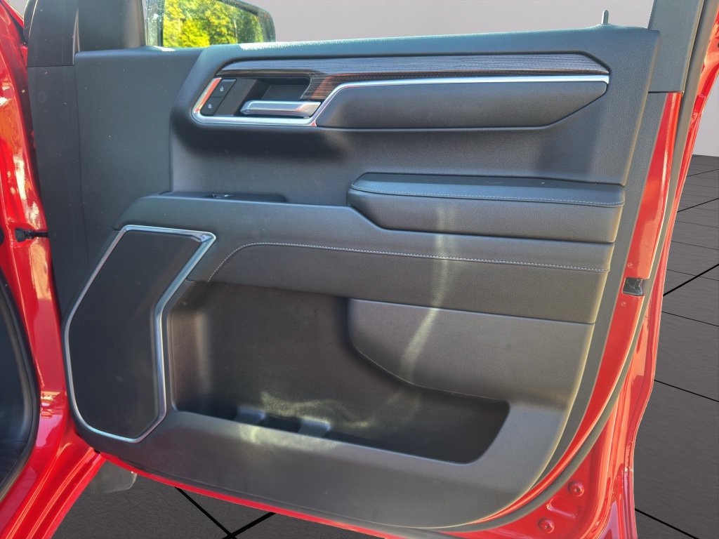 2023 Chevrolet Silverado 1500 LT - Photo 10