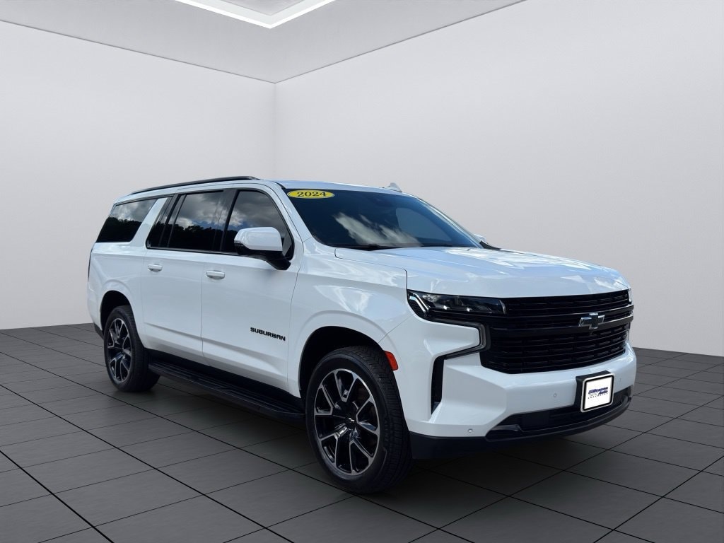 2023 Chevrolet Suburban RST - Photo 21