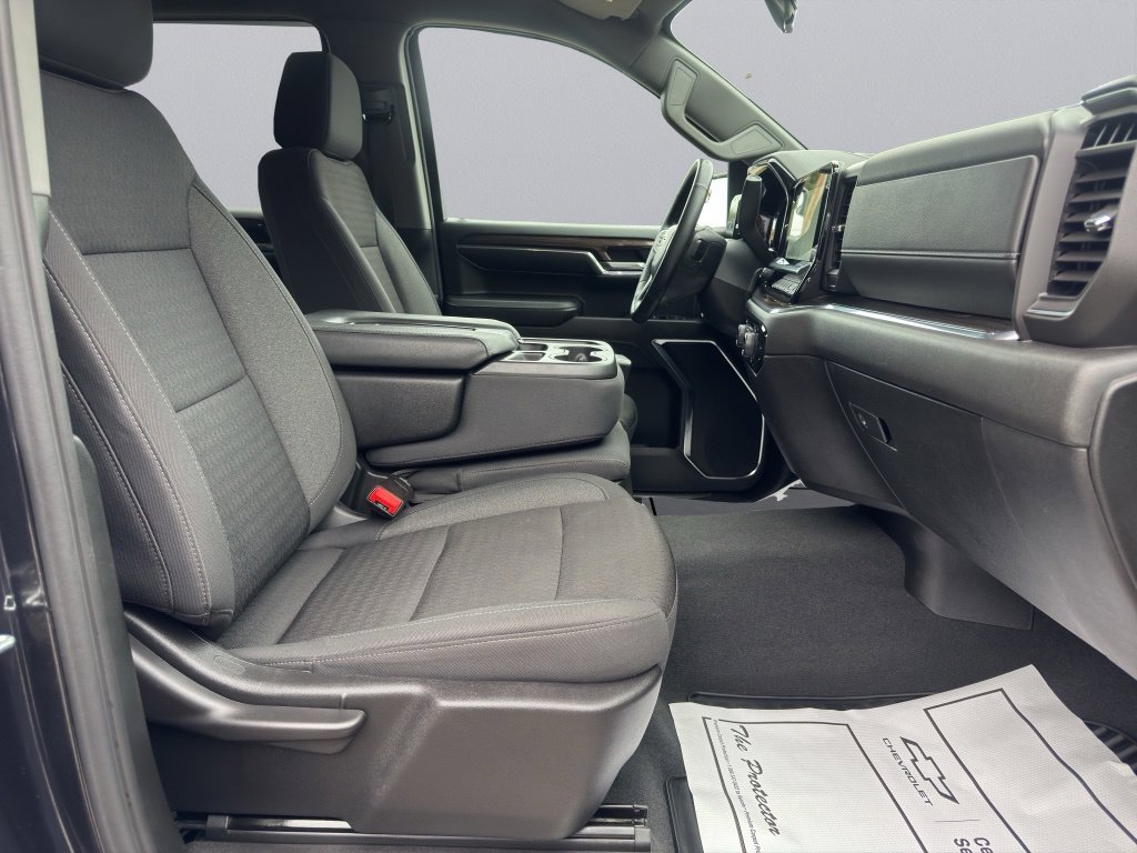 2024 Chevrolet Silverado 1500 LT - Photo 11
