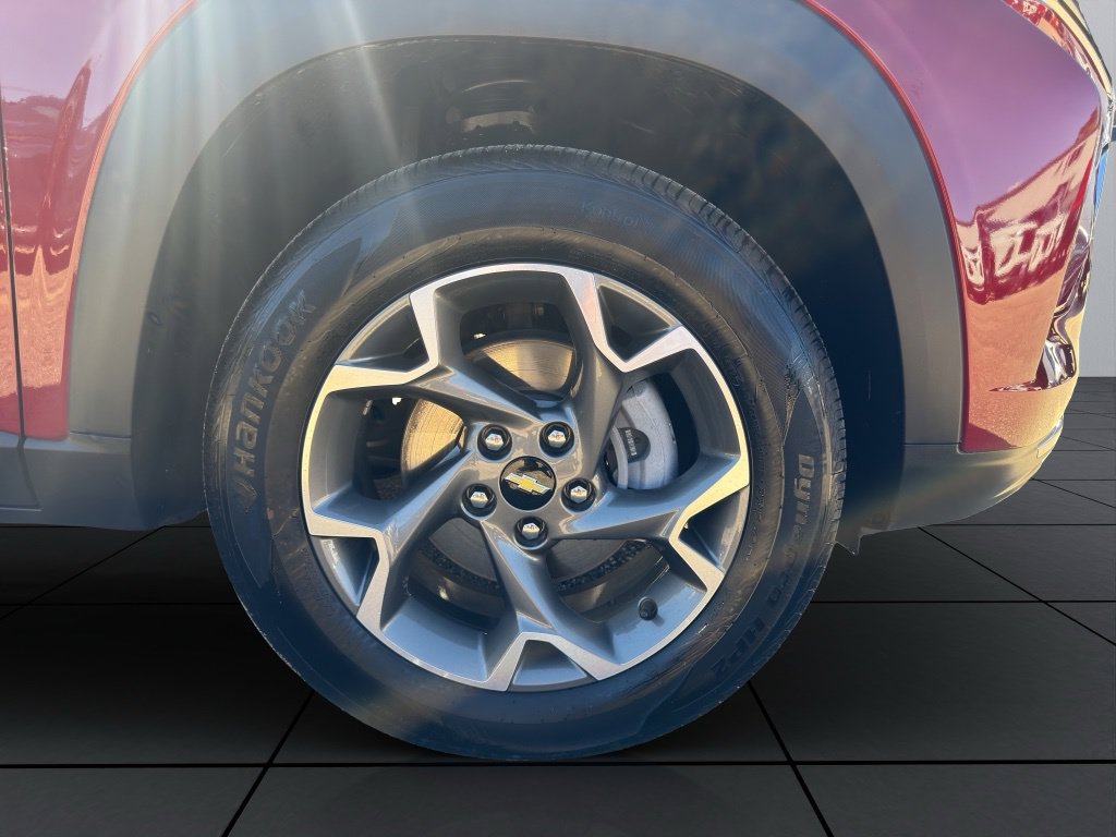 2025 Chevrolet Trax LT - Photo 19