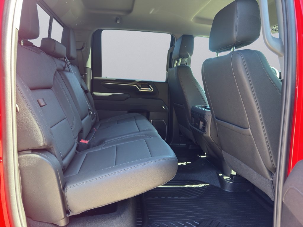 2025 Chevrolet Silverado 2500HD LT - Photo 9