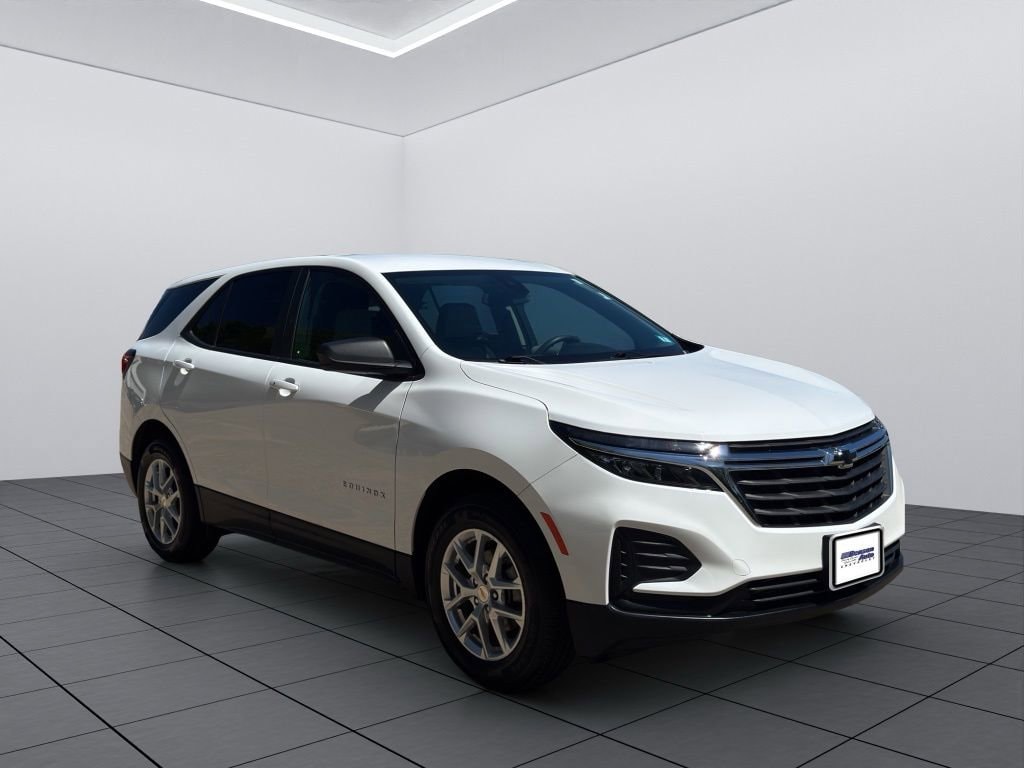 2022 Chevrolet Equinox LS - Photo 19