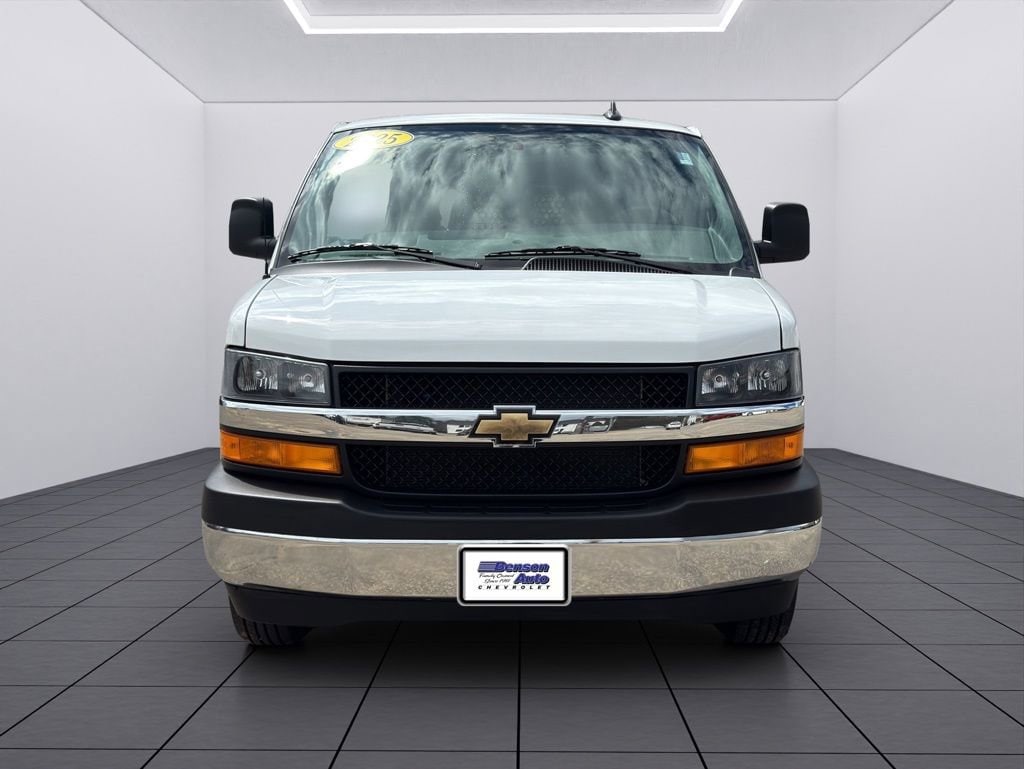 2025 Chevrolet Express Cargo Work Van - Photo 12