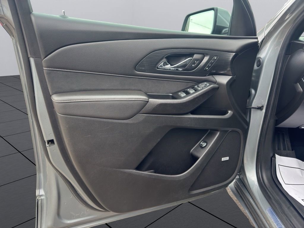 Used 2023 Chevrolet Traverse High Country SUV