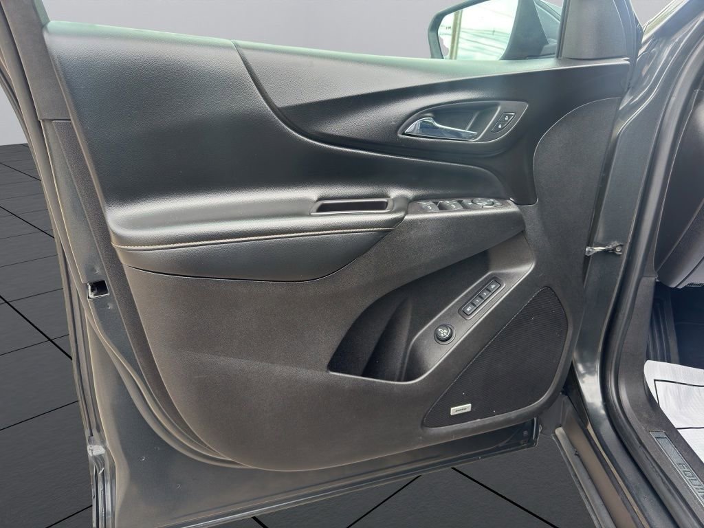 Used 2018 Chevrolet Equinox Premier with VIN 2GNAXWEX6J6163700 for sale in Franklin, NH