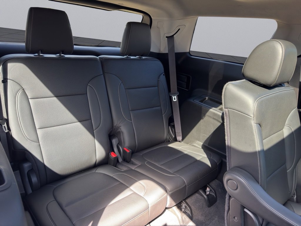 2023 GMC Acadia SLT - Photo 10