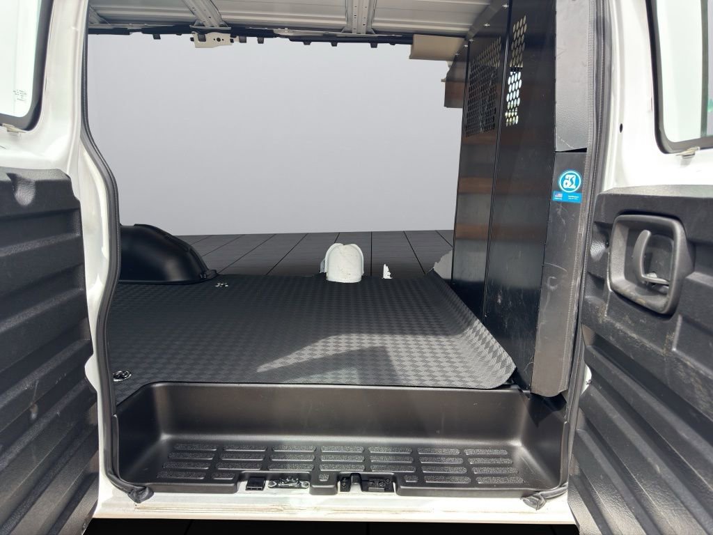 2025 Chevrolet Express Cargo Work Van - Photo 9