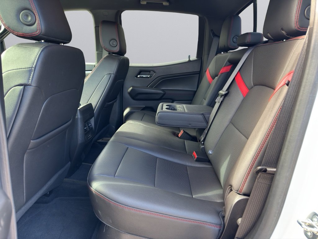 2023 Chevrolet Colorado Z71 - Photo 8