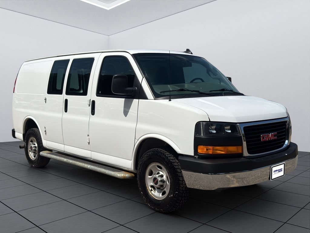 2021 GMC Savana Cargo Work Van - Photo 18