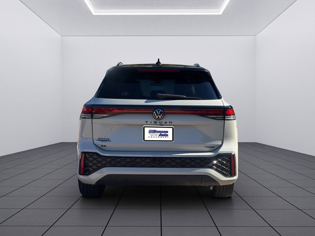 2026 Volkswagen Tiguan SE R-LINE BLACK - Photo 16