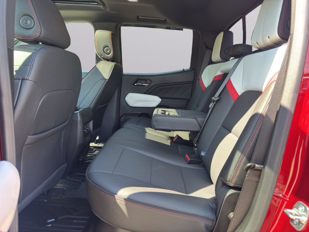 2024 GMC Canyon AT4X - Photo 8