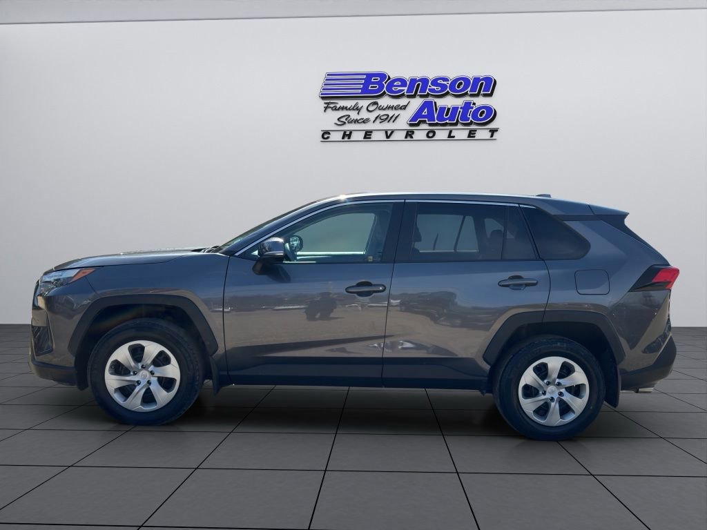 2023 Toyota RAV4 LE - Photo 14