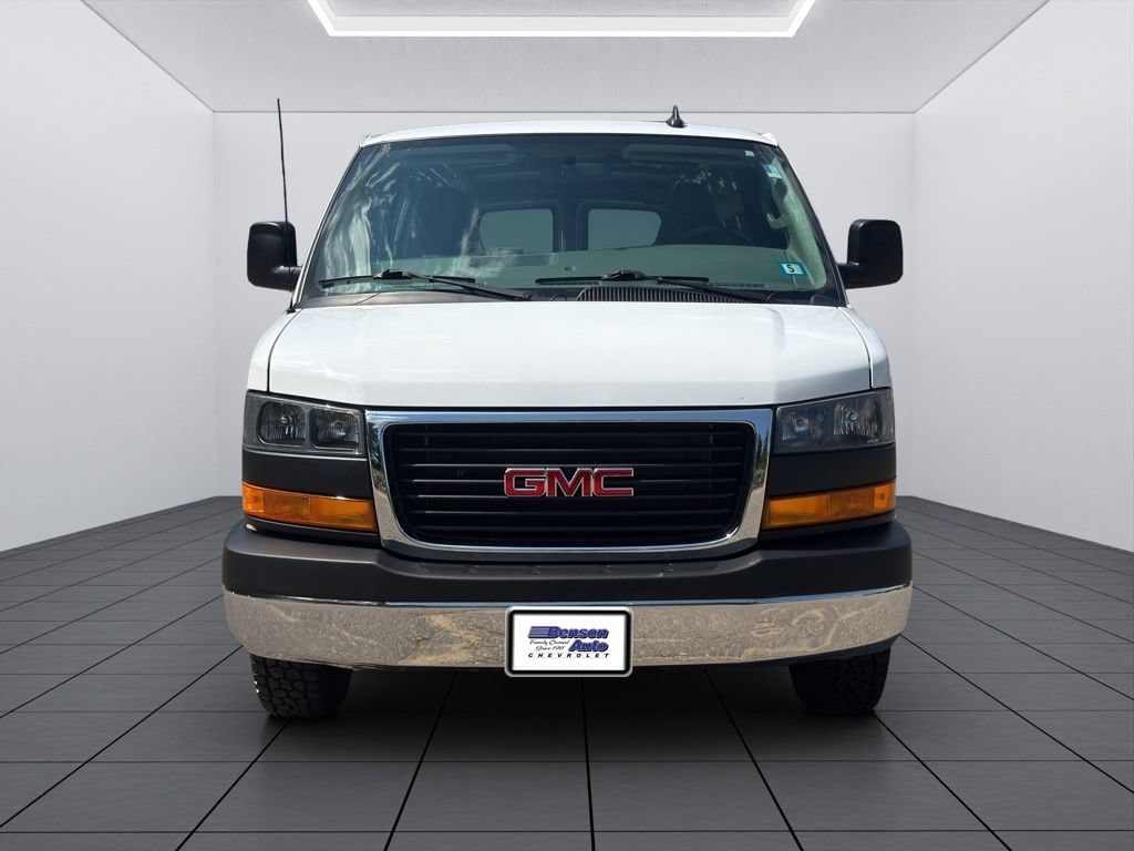 2021 GMC Savana Cargo Work Van - Photo 12