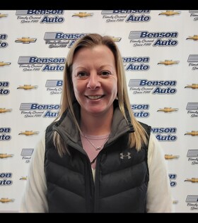 Staff member Tracy Cullen from ID_9754ef7ce4e2
