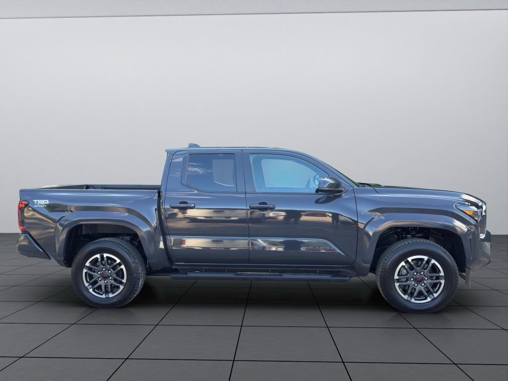 2025 Toyota Tacoma TRD Sport - Photo 17