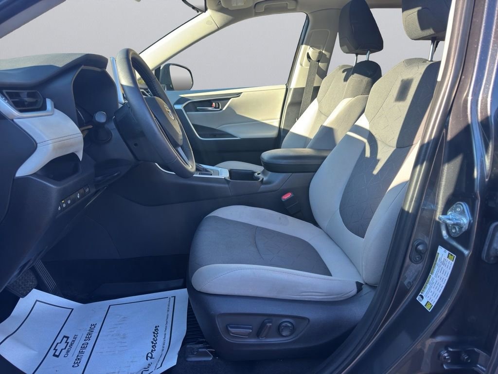 Used 2023 Toyota RAV4 XLE SUV