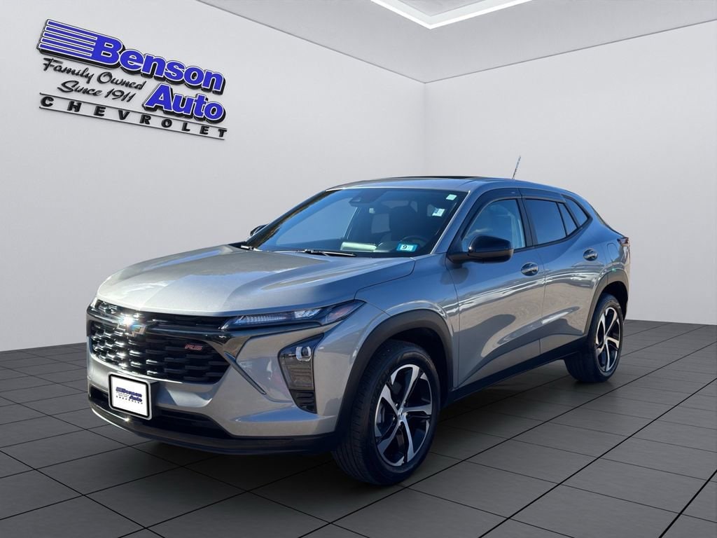 2024 Chevrolet Trax RS's photo