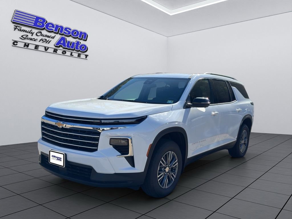 2025 Chevrolet Traverse LT's photo