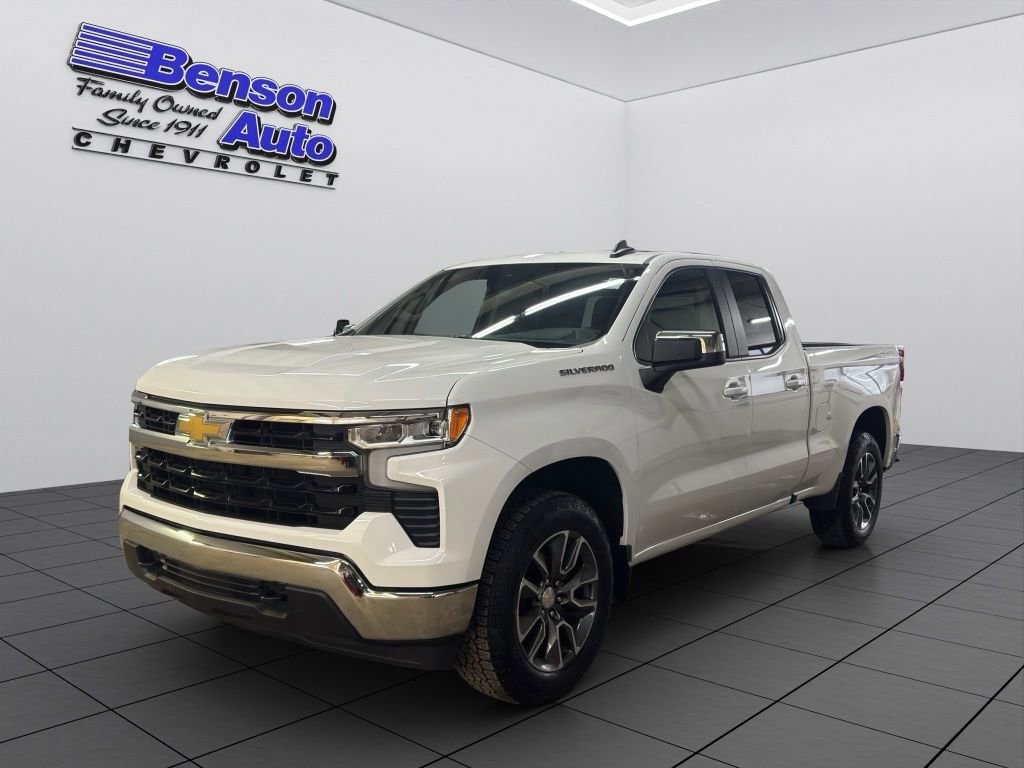 2023 Chevrolet Silverado 1500 LT's photo