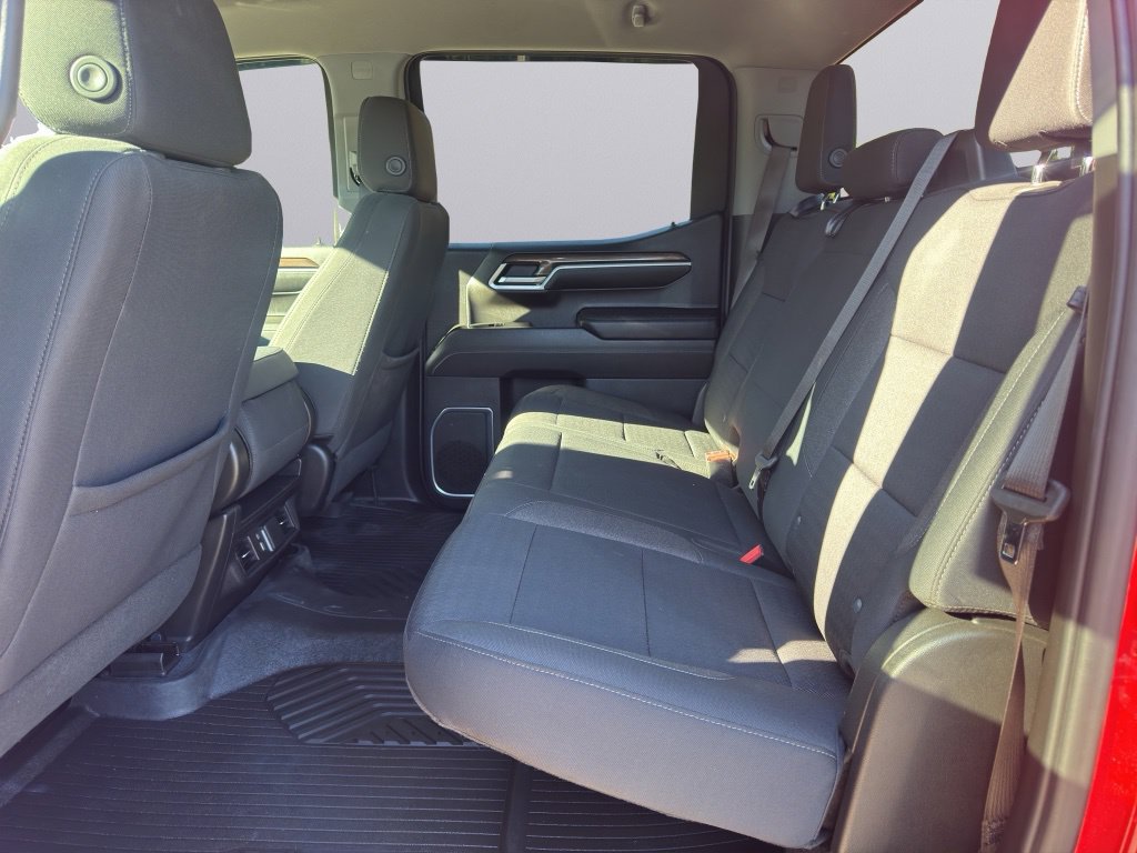 2023 Chevrolet Silverado 1500 LT - Photo 8