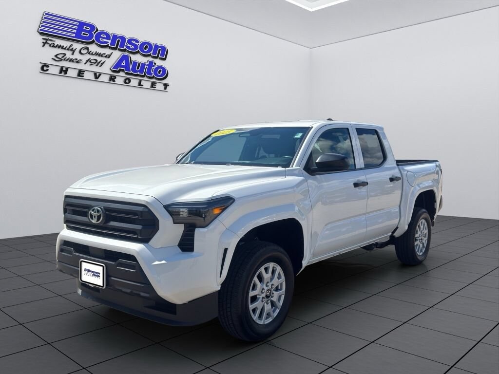 Used 2025 Toyota Tacoma SR Truck