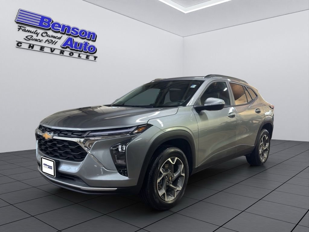 2025 Chevrolet Trax LT's photo