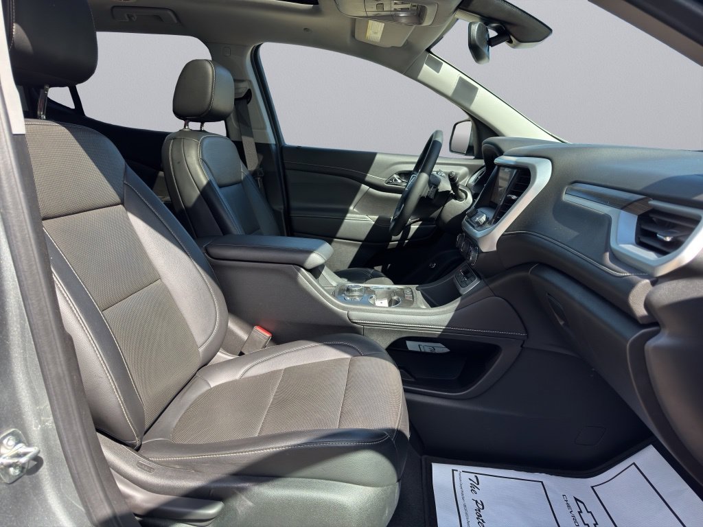 2023 GMC Acadia SLT - Photo 13