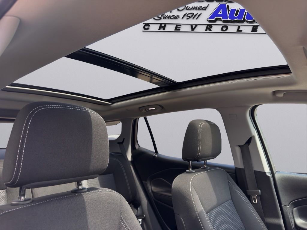 2023 GMC Terrain SLE - Photo 13