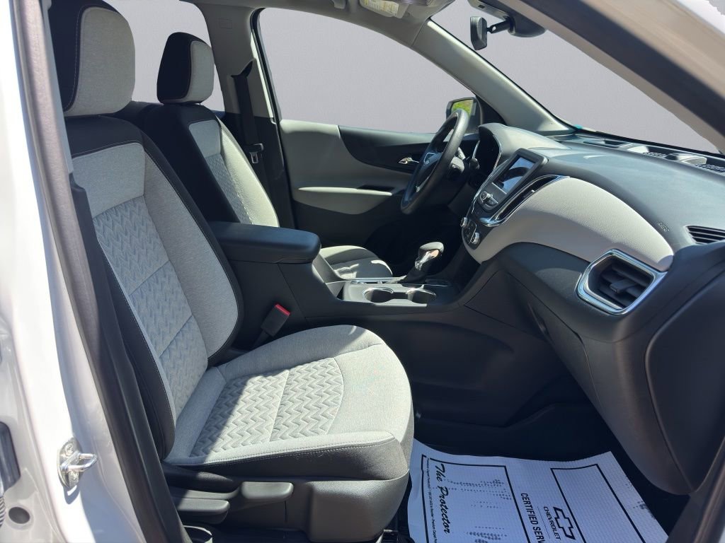 2022 Chevrolet Equinox LS - Photo 12