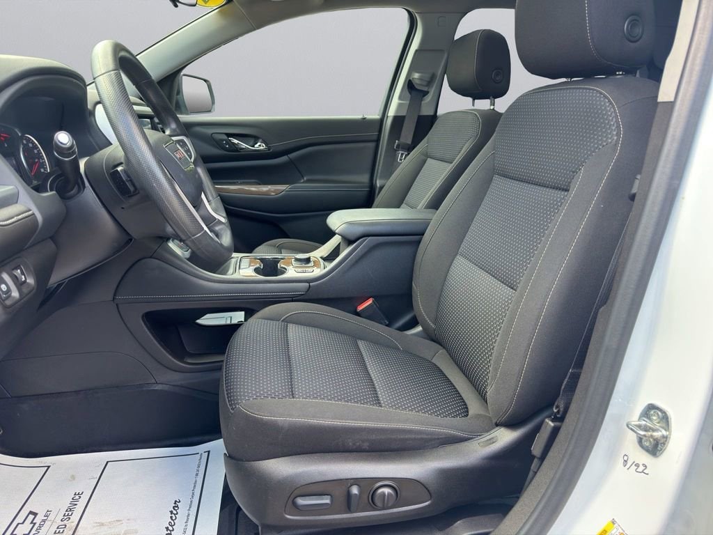 Used 2022 GMC Acadia SLE SUV