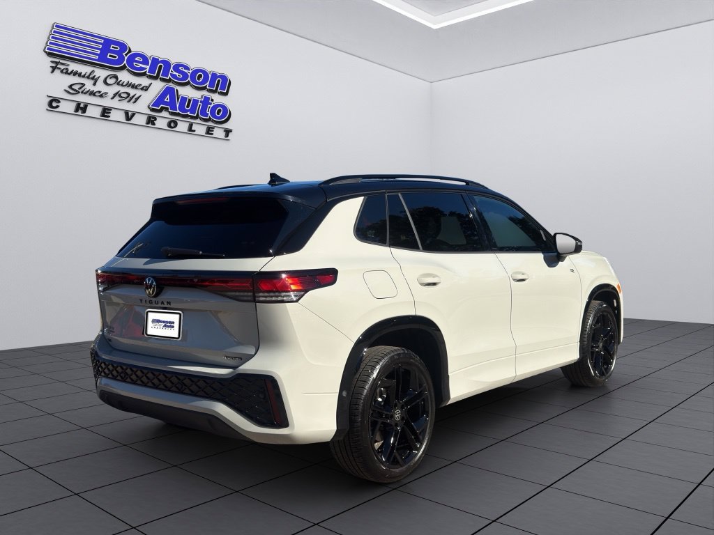 2026 Volkswagen Tiguan SE R-LINE BLACK - Photo 17