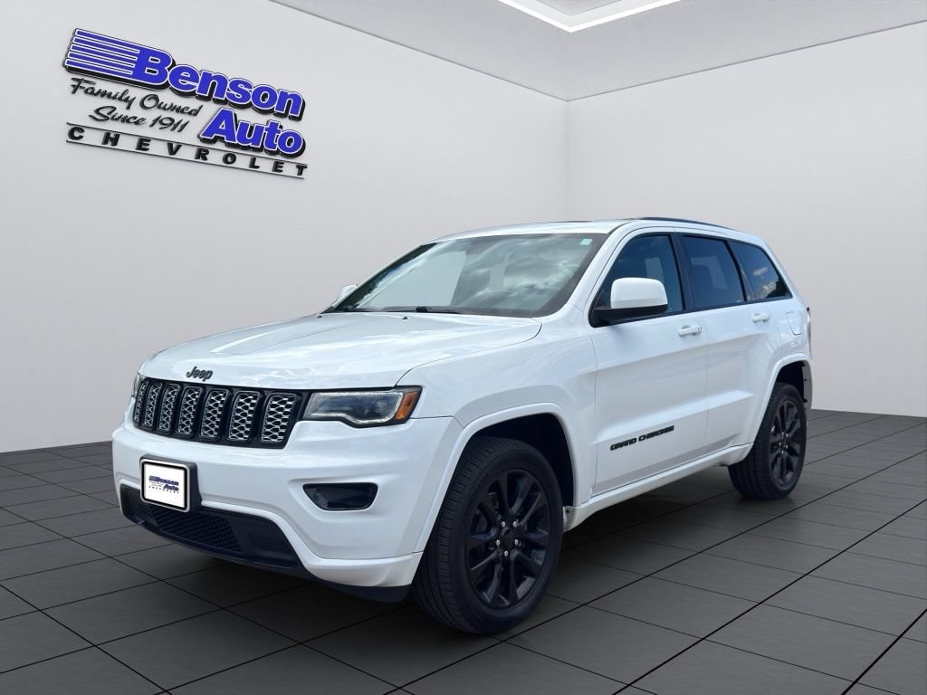 Used 2020 Jeep Grand Cherokee Altitude 4x4 SUV