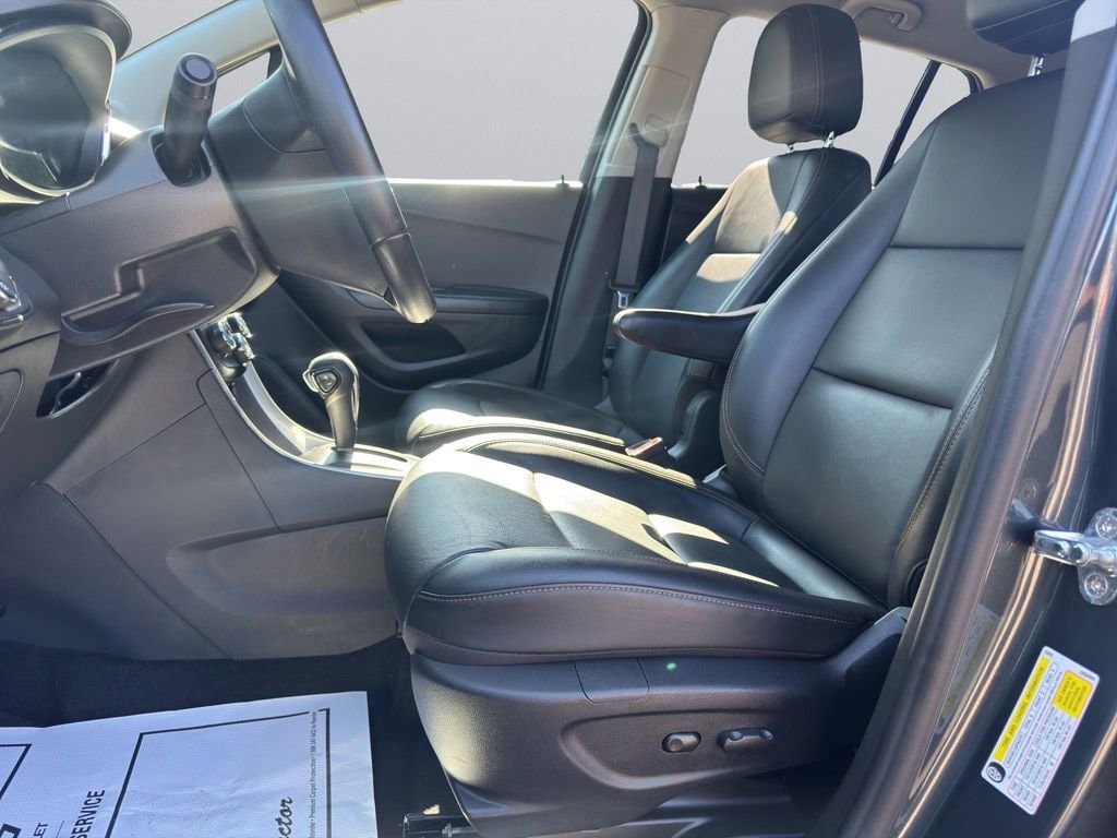 Used 2022 Chevrolet Trax LT SUV