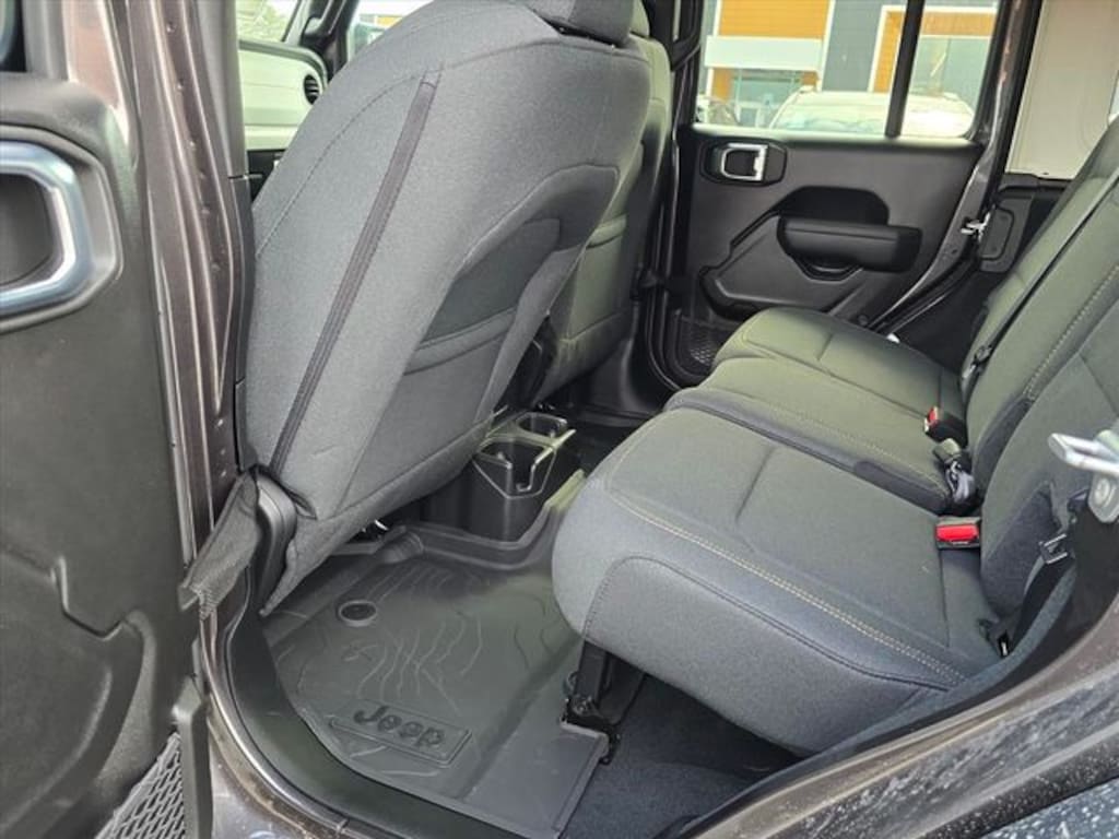 New 2026 Jeep Wrangler 4-DOOR WILLYS Sport Utility