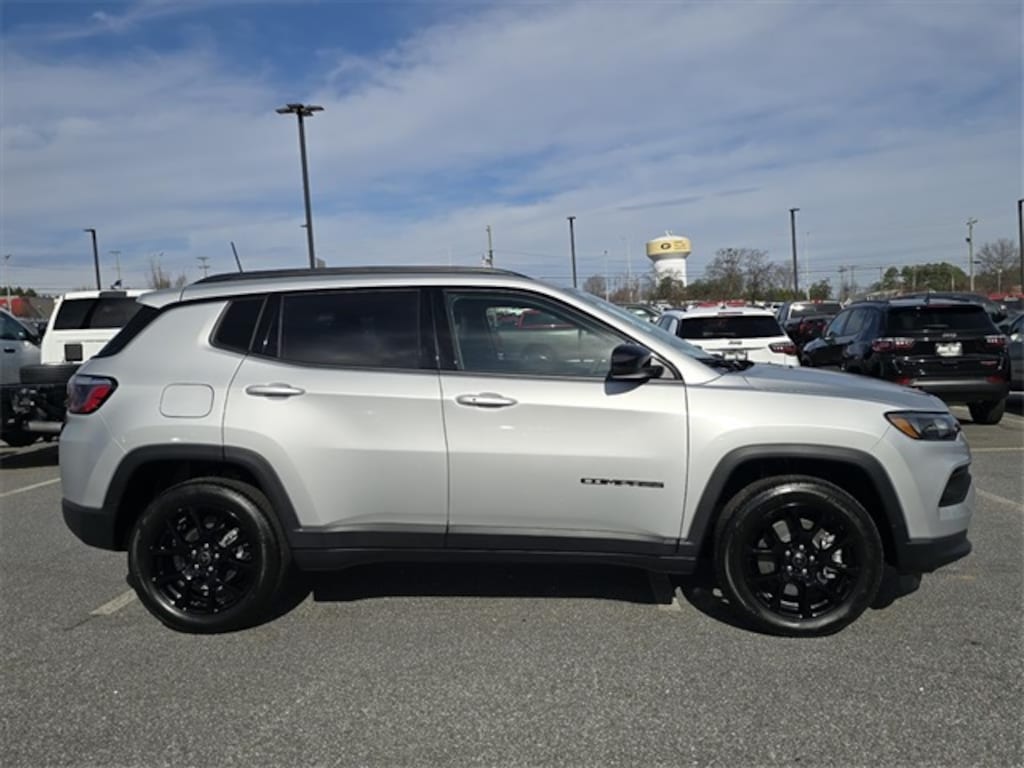 New 2026 Jeep Compass LATITUDE ALTITUDE 4X4 Sport Utility