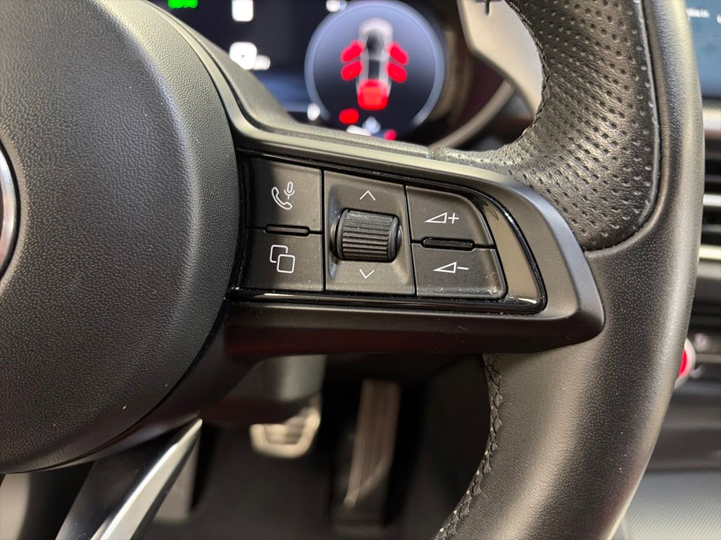 2024 Alfa Romeo Stelvio Veloce - Photo 33