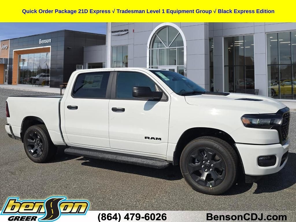 New 2026 Ram 1500 EXPRESS CREW CAB 4X4 5'7 BOX Pickup