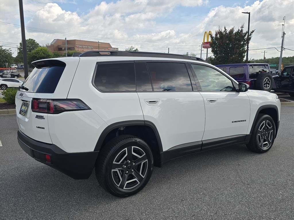New 2026 Jeep Cherokee LAREDO 4X4 Sport Utility