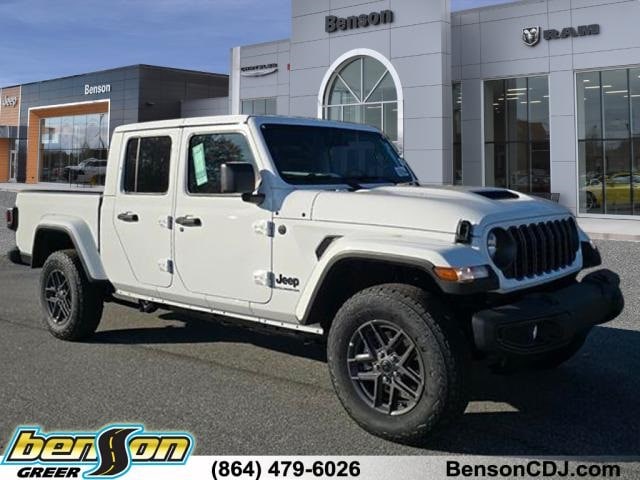 2026 Jeep Gladiator Sport S's photo