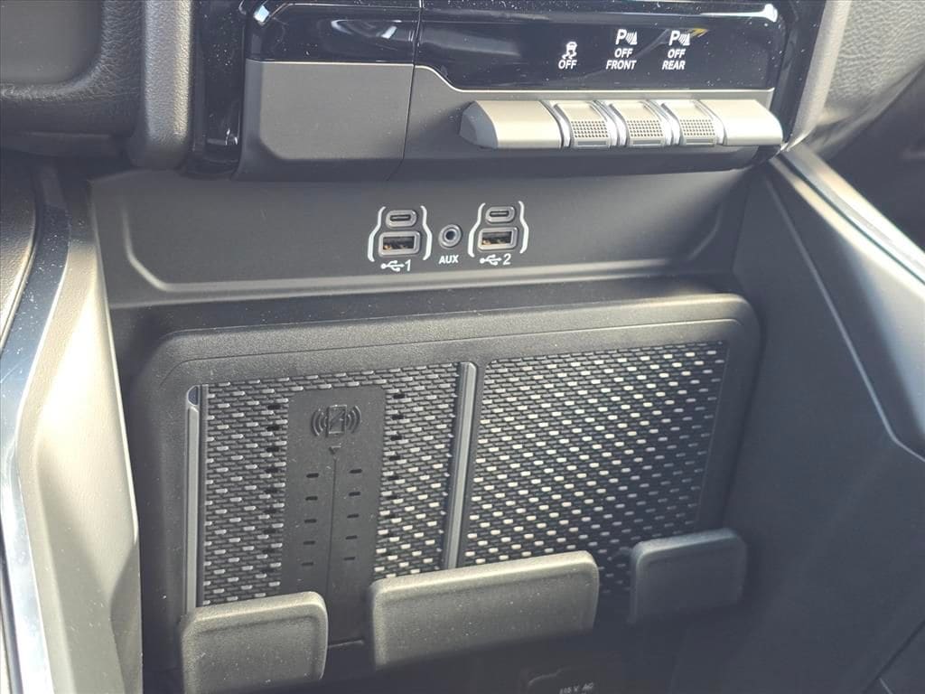 2026 RAM 1500 Laramie - Photo 11