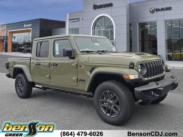 2026 Jeep Gladiator Sport S's photo
